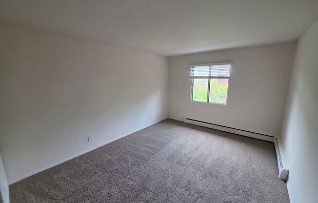 2 beds, 2 baths, 1,050 sqft, $1,395, Unit 13 - 202