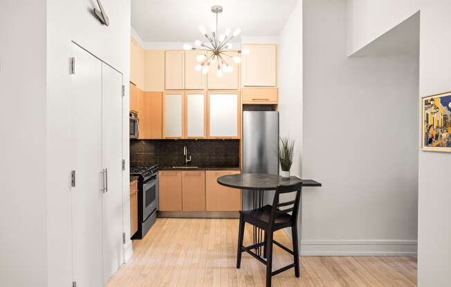 1 bed, 1 bath, 600 sqft, $4,650, Unit 5H