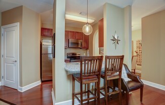 Luxurious One Bedroom Condo in Buckhead!