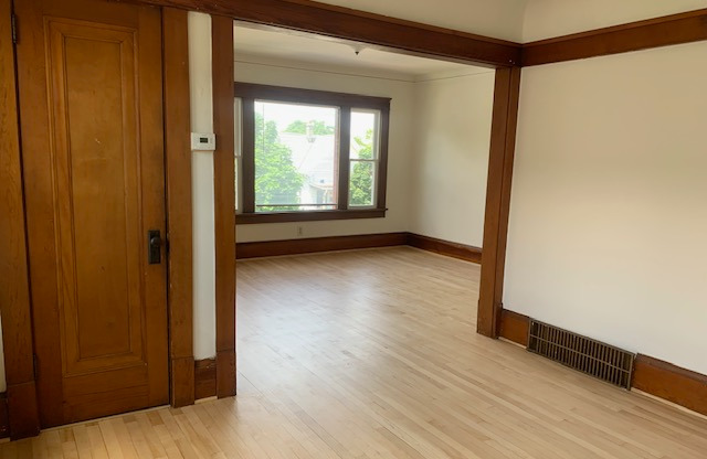2042 S 76 ST