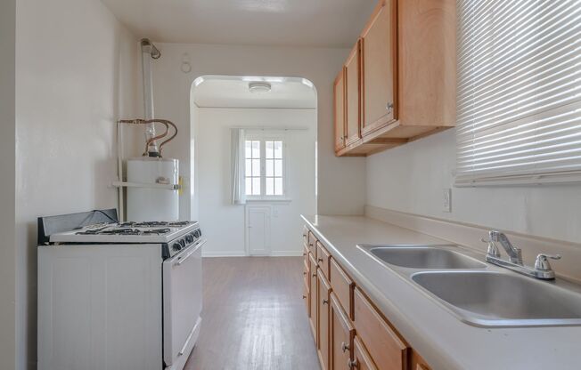 406-408 S. Grevillea Ave.