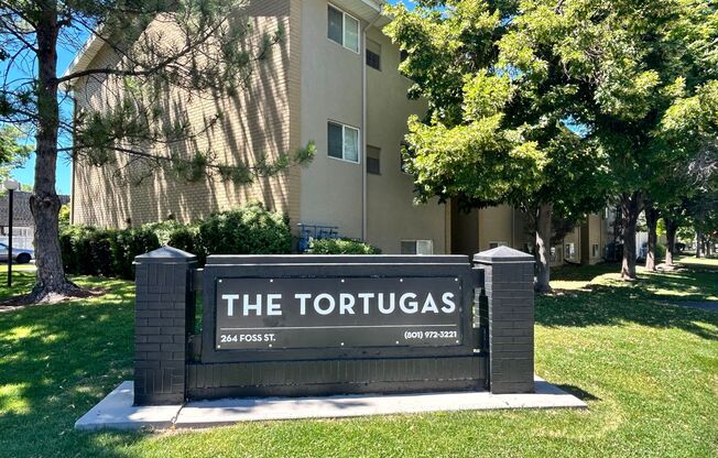 Tortugas Apartments