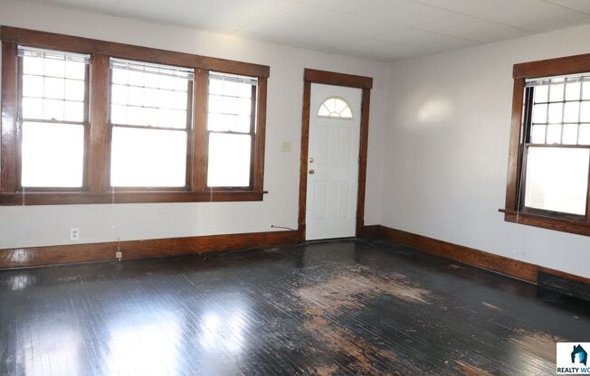 Quaint 2 Bedroom House for Rent
