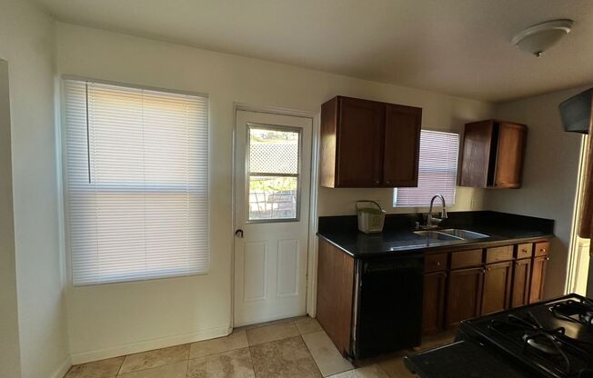 6719-21 Wunderlin Ave