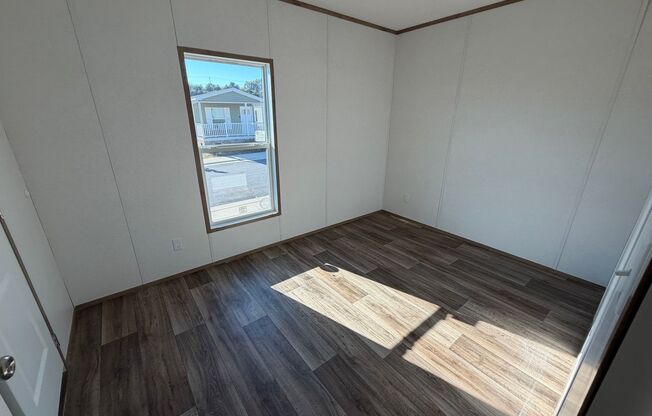 3 beds, 2 baths, 1,056 sqft, $85,000, Unit Lot 64