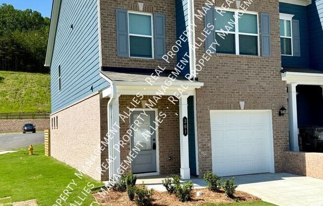 301 SKYE LN