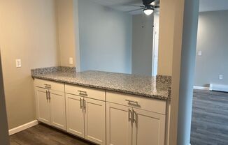 3 beds, 1 bath, 960 sqft, $1,395, Unit 415