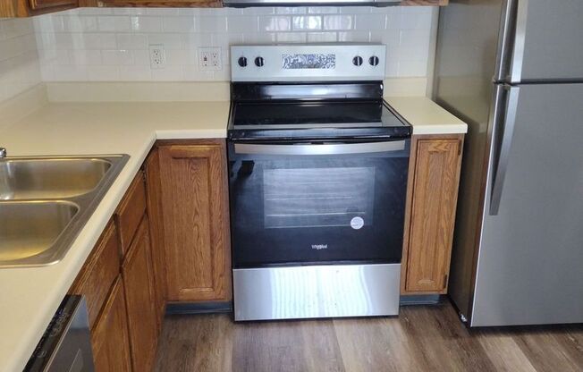 1 bed, 1 bath, 623 sqft, $497, Unit LV 104