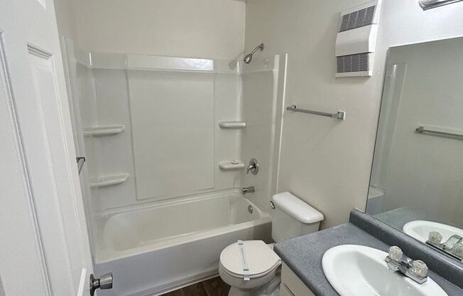 1 bed, 1 bath, 430 sqft, $995, Unit 1-45