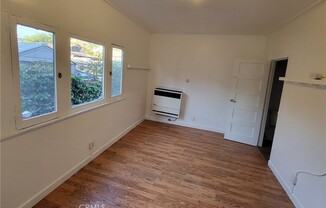 1 bed, 1 bath, 500 sqft, $1,950, Unit 1/2