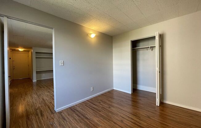 1 bed, 1 bath, 450 sqft, $1,395, Unit 320