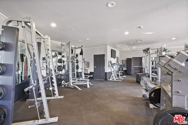 2 beds, 2 baths, 1,290 sqft, $3,700, Unit 439