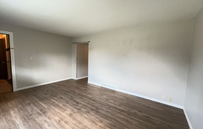 2 beds, 1 bath, 900 sqft, $1,500, Unit APT#2