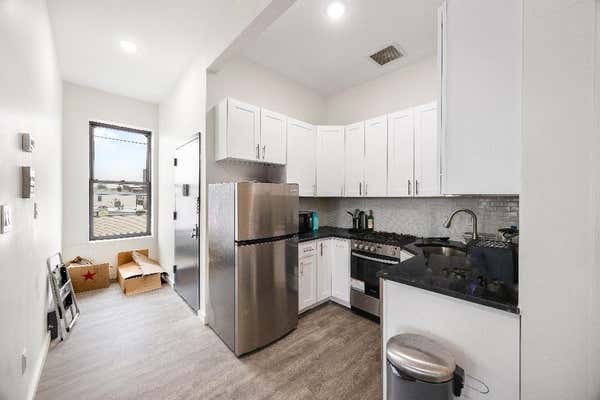951 WYCKOFF AVE