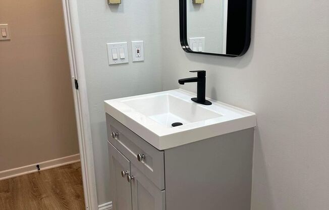 Robin Hood Apartments