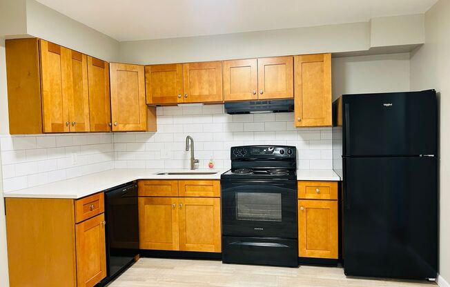 2 beds, 1.5 baths, 1,200 sqft, $1,350, Unit 513 Toombs St Unit 06