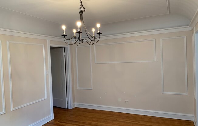 1468 W Winnemac Ave 1E