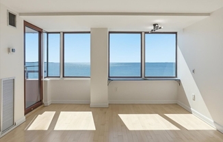 2 beds, 2 baths, 1,050 sqft, $3,550, Unit 6-6W