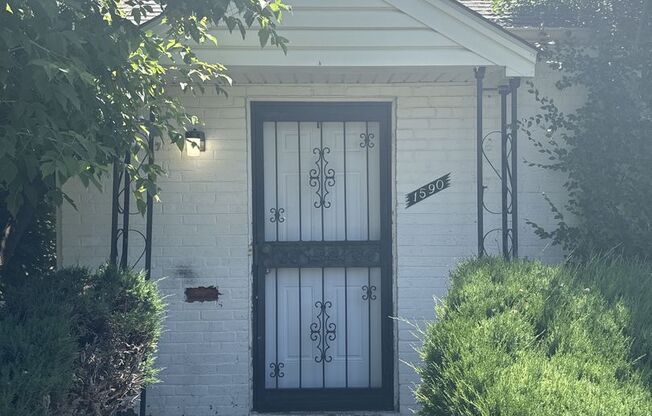 Charming 2 Bed Home Near Central Park