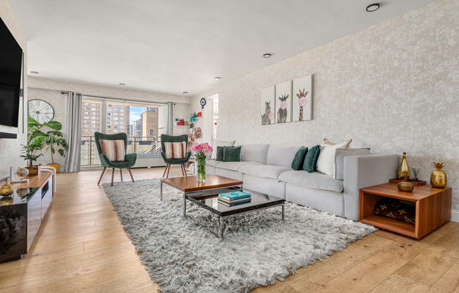 303 E 57 ST