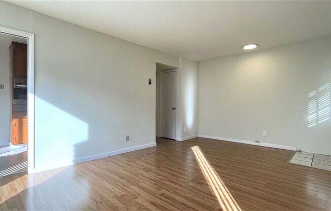 2BD/1BA - Santa Clara Gem: Updated Home Near Apple Campus, Pet-Friendly, Great Location