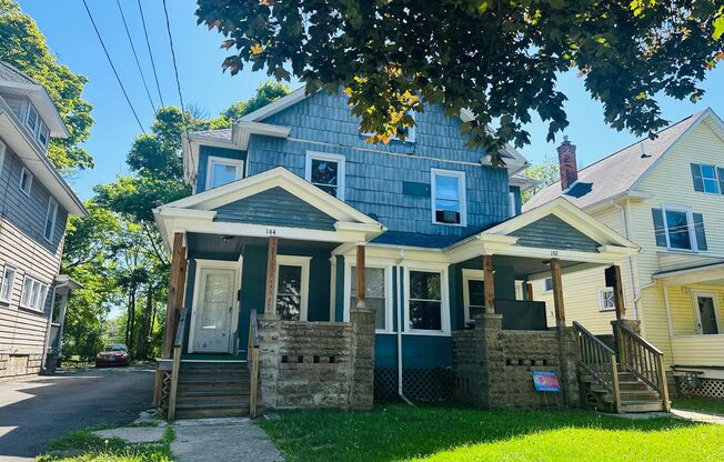 142-144 Burrows St