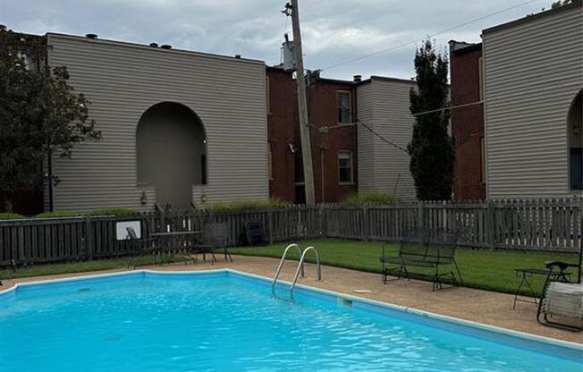 2 beds, 2.5 baths, $1,895, Unit UNIT # 3