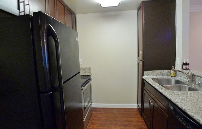 1 bed, 1 bath, 650 sqft, $2,095, Unit 216