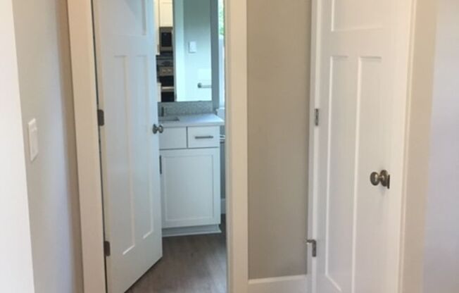 Studio, 1 bath, 360 sqft, $1,550