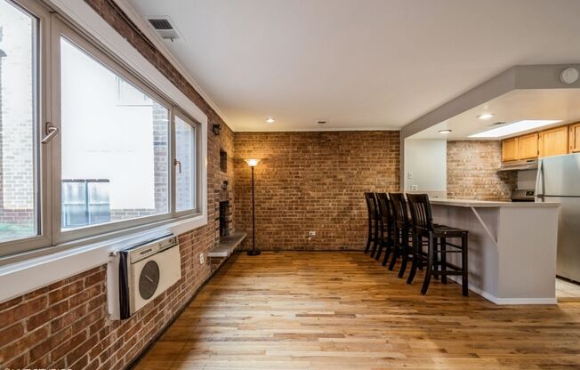 Lakeview Apartments!