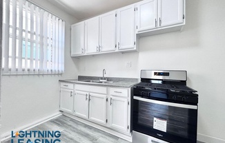 340 1/2 S ALVARADO ST