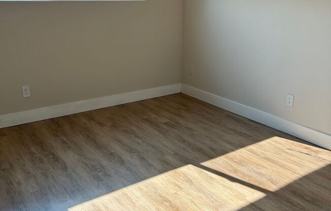 1 bed, 1 bath, 750 sqft, $2,145, Unit 05