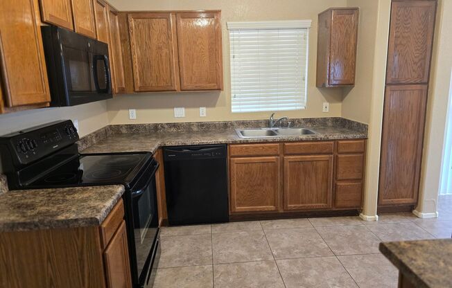 9544 W Sunnyslope Ln. (Peoria New River Ranch