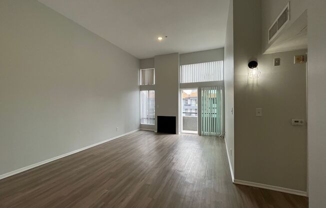 2 beds, 1.5 baths, 1,200 sqft, $2,298, Unit 404