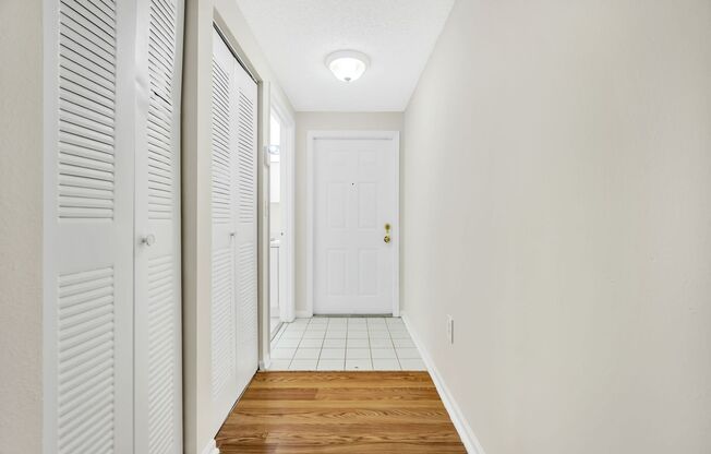 Your Dream Davie Home Awaits – 2 Bed/2 Bath!