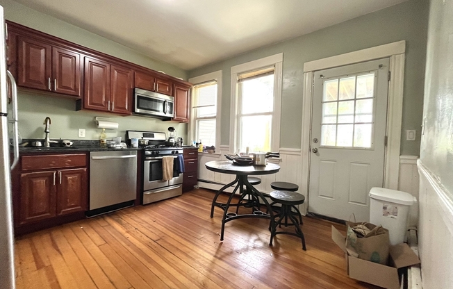 2 WYMAN ST