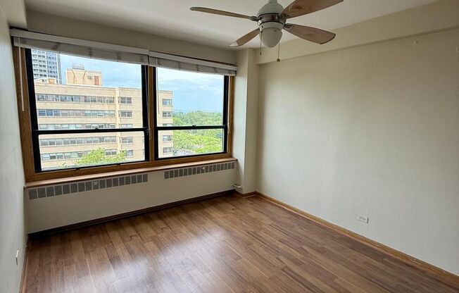 1 bed, 1 bath, 750 sqft, $2,050, Unit 418-1111