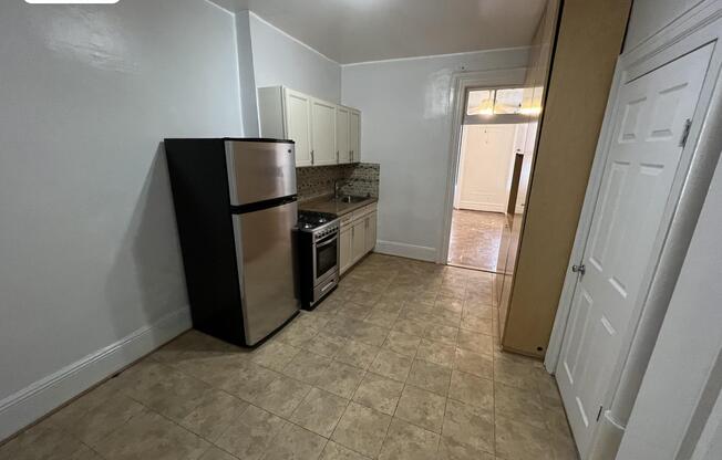 448 W 49 ST