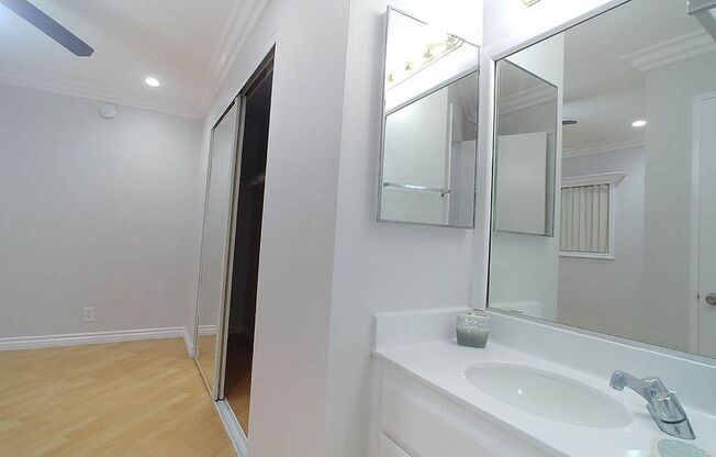 2 beds, 2 baths, 910 sqft, $2,450, Unit 308