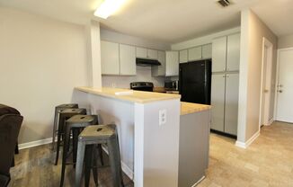 3 beds, 2 baths, $625