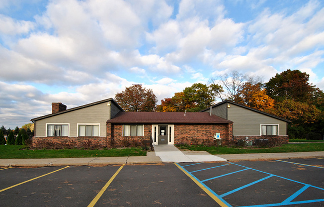the view apartment and townhomes leasing office building