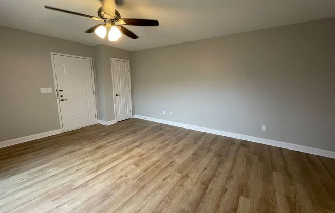 1 bed, 1 bath, 700 sqft, $1,325, Unit 5926100