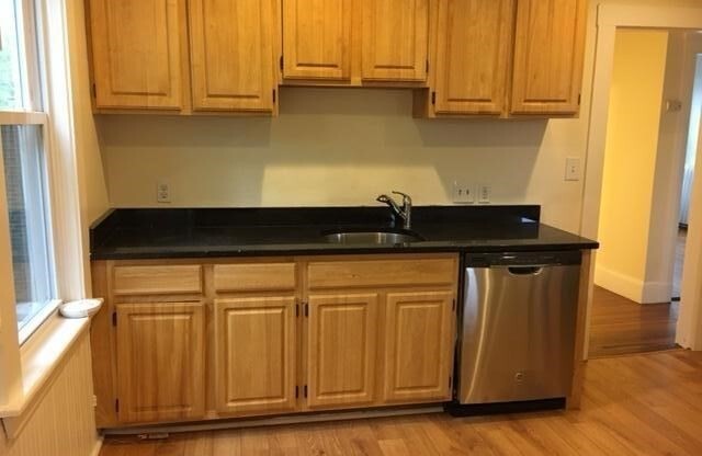 4 beds, 1 bath, 1,300 sqft, $3,750, Unit 2