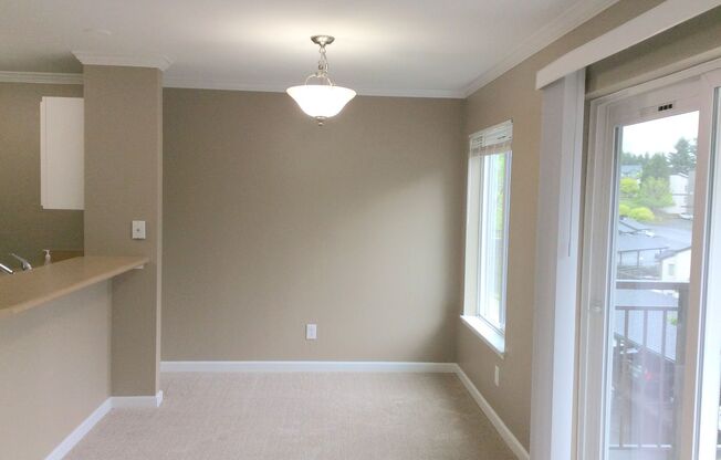 2 beds, 1 bath, $1,895, Unit F202