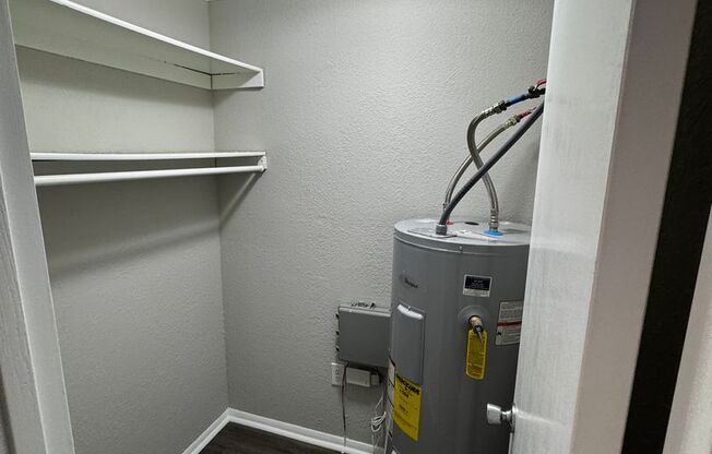 Studio, 1 bath, 348 sqft, $719, Unit 6051 UD
