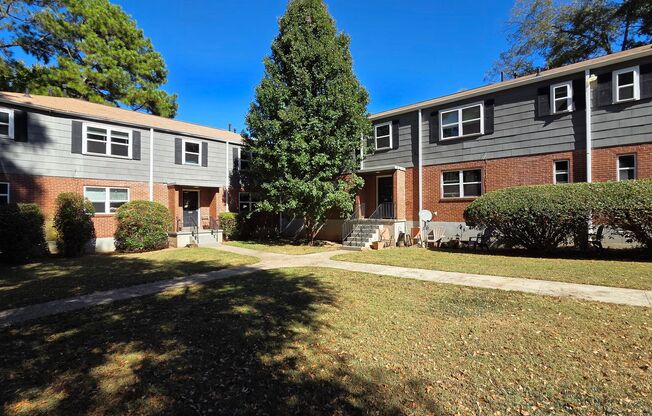 1 bed, 1 bath, 900 sqft, $1,199, Unit 595-C