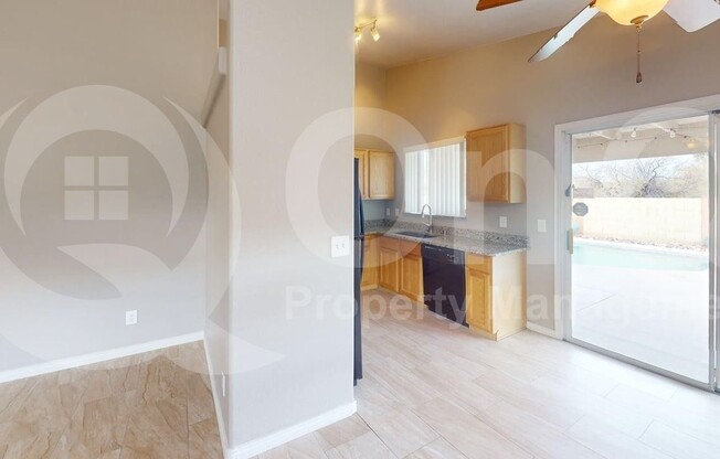 2084 W CHOLLA ESTS DR