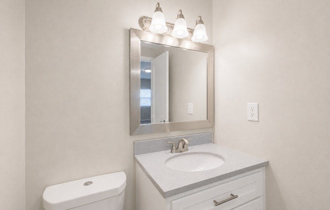 2 beds, 1.5 baths, 976 sqft, $1,400, Unit 2006-19