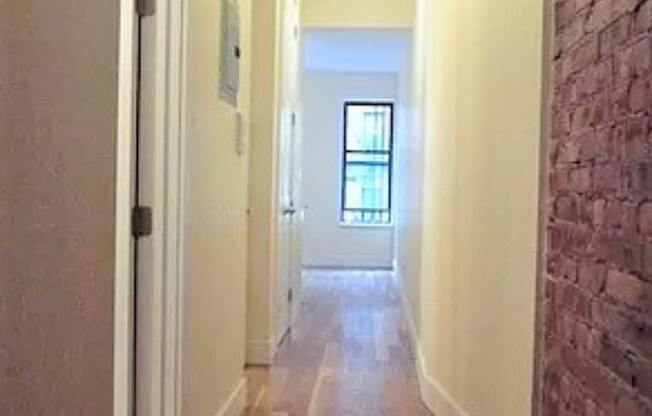 57 E 97 ST