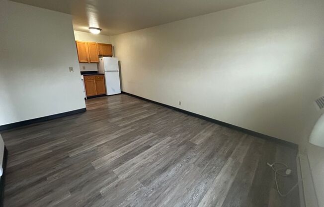 1 bed, 1 bath, $975, Unit 808